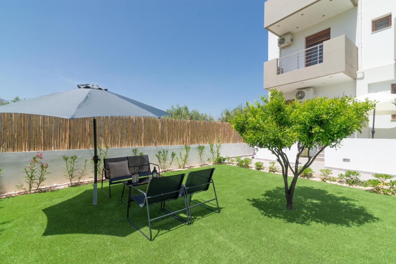 Modern House With Pool Near Beach Gazi المظهر الخارجي الصورة