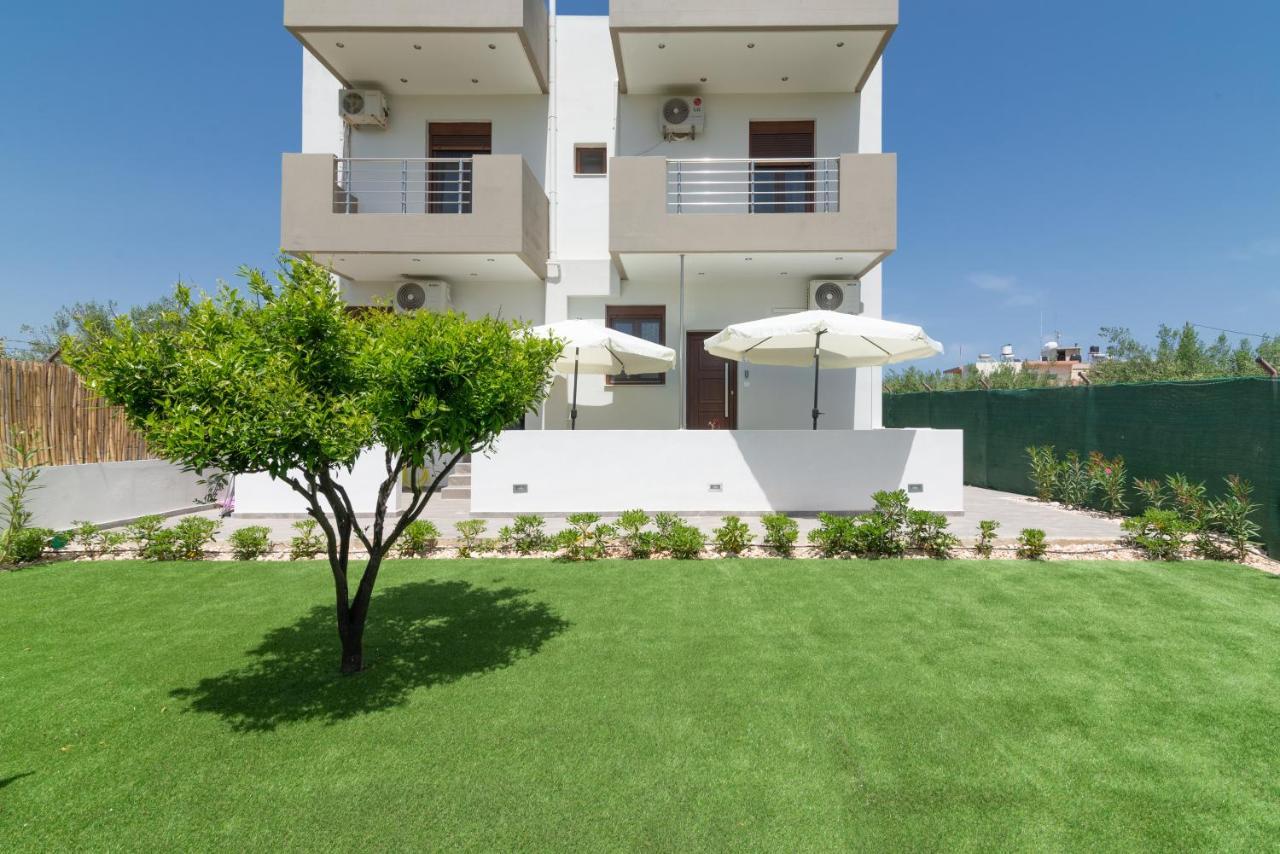 Modern House With Pool Near Beach Gazi المظهر الخارجي الصورة