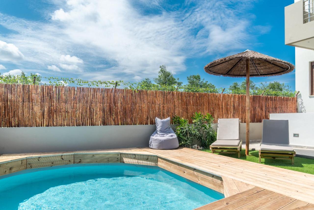 Modern House With Pool Near Beach Gazi المظهر الخارجي الصورة